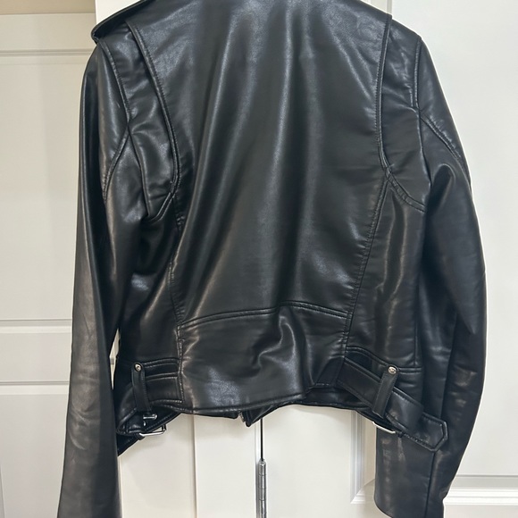 Like new Zara leather jacket - Picture 6 of 6